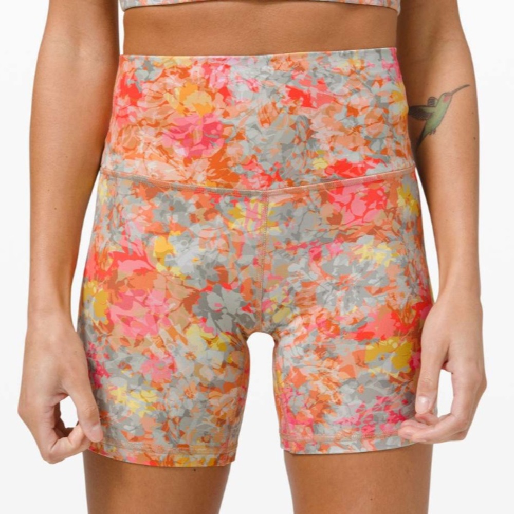 Lululemon Align Short *6"
Inflorescence Multi - Picture 2 of 7